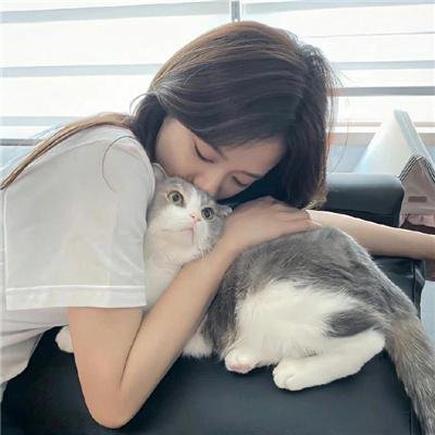 叫费德里柯多么奇怪
